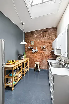 Rented by Compass | media 13