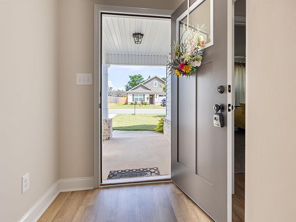 2nd image of 198 Red Tail Cir