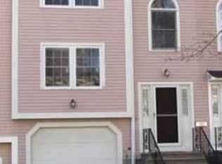 4 Samoset Rd, Worcester, MA 01604