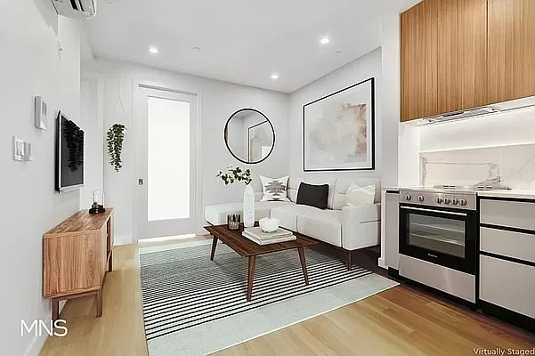 1st image of 583 Lorimer St #3R