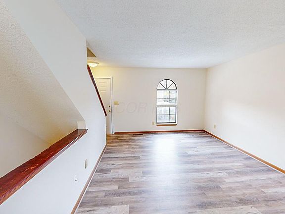 4th image of 5271 Brandy Oaks Ln