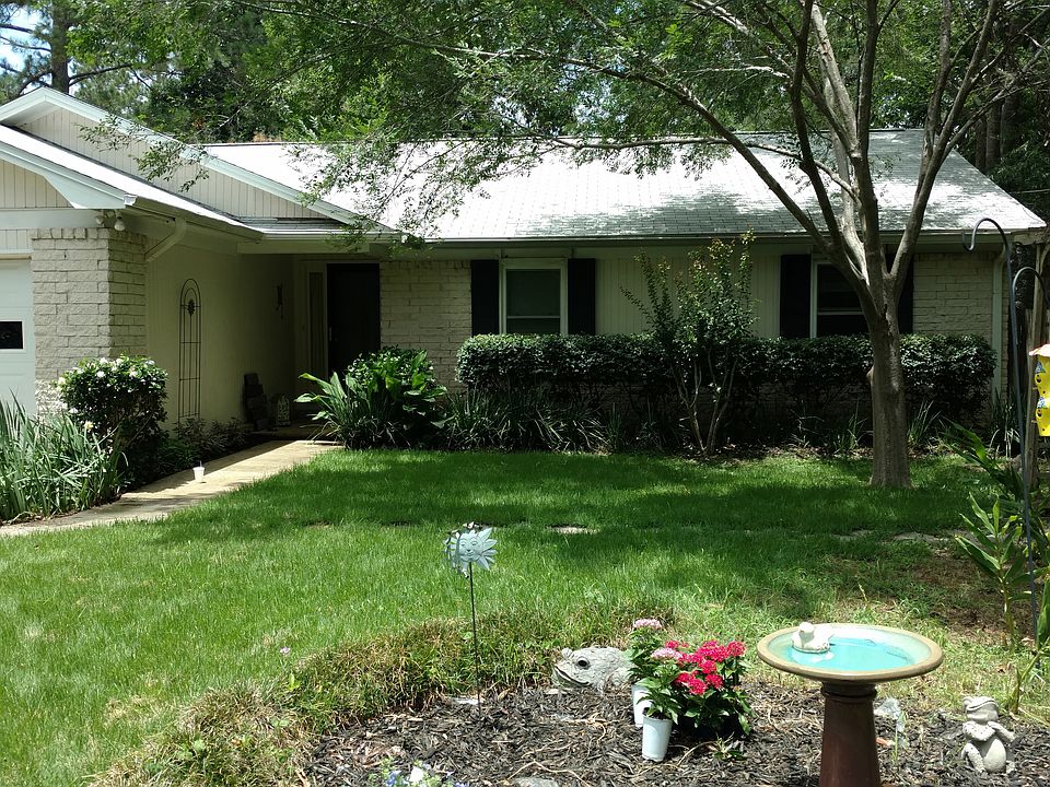 house photo outside