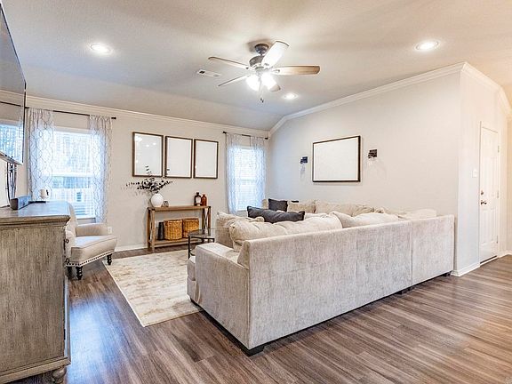 5th image of 6452 Amalie Dr