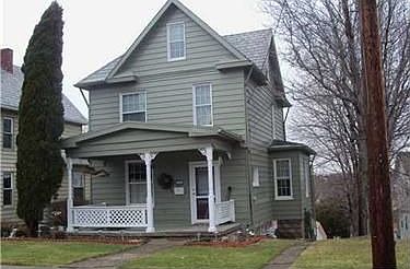 1st image of 106 Lyon Ave
