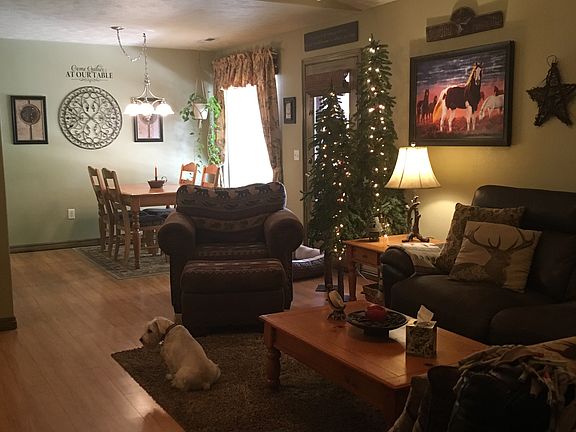5th image of 678 E Red Sands Dr