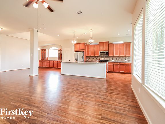 3rd image of 2910 Pebble Banks Ct