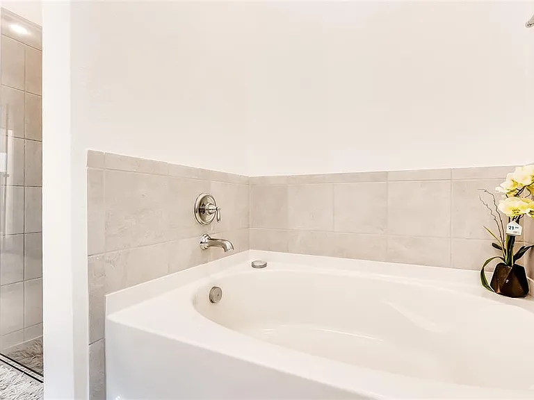 833 Whitetail Dr — Photo 30