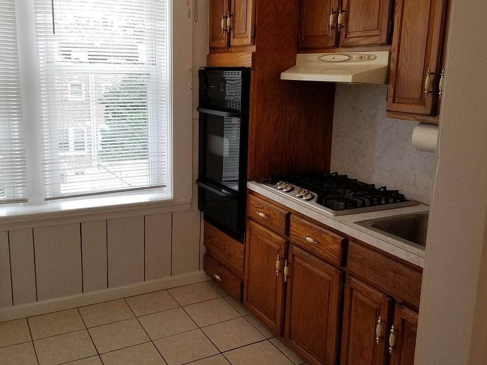 1st image of 2923 Jordan St Floor 2