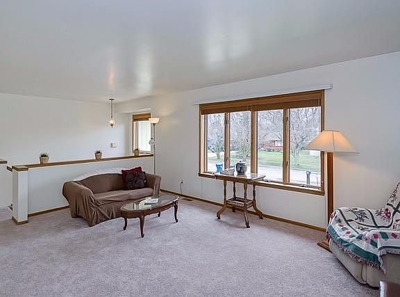 4th image of 5677 Winslow Ct