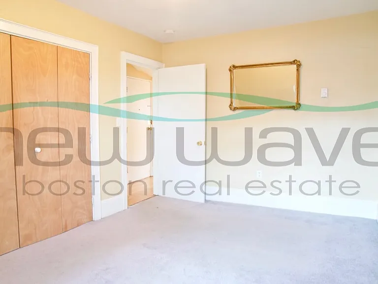 50 Hereford St #5 — Photo 4