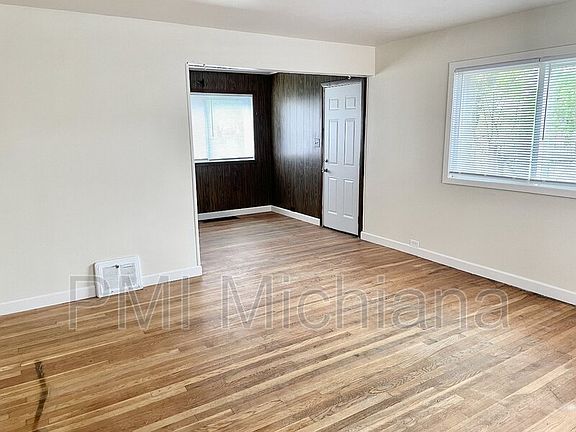 2nd image of 4422 Huron Cir
