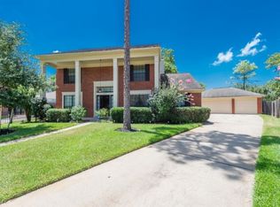 15411 Robin Grove Ct, Cypress, TX 77433