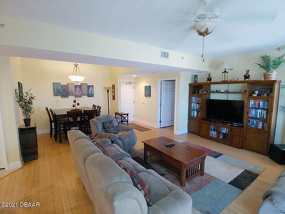 4th image of 3799 S Atlantic Ave Unit 706