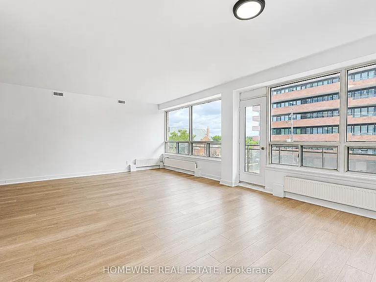 2500 Bathurst St #307 — Photo 8