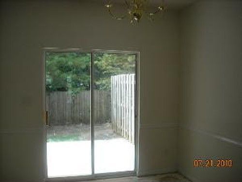 3rd image of 4862 Hairston Park Sq