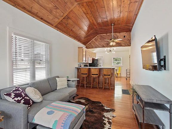 Couch and rug have been updated