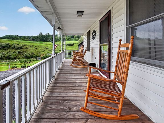 3rd image of 439 Wallens Creek Rd