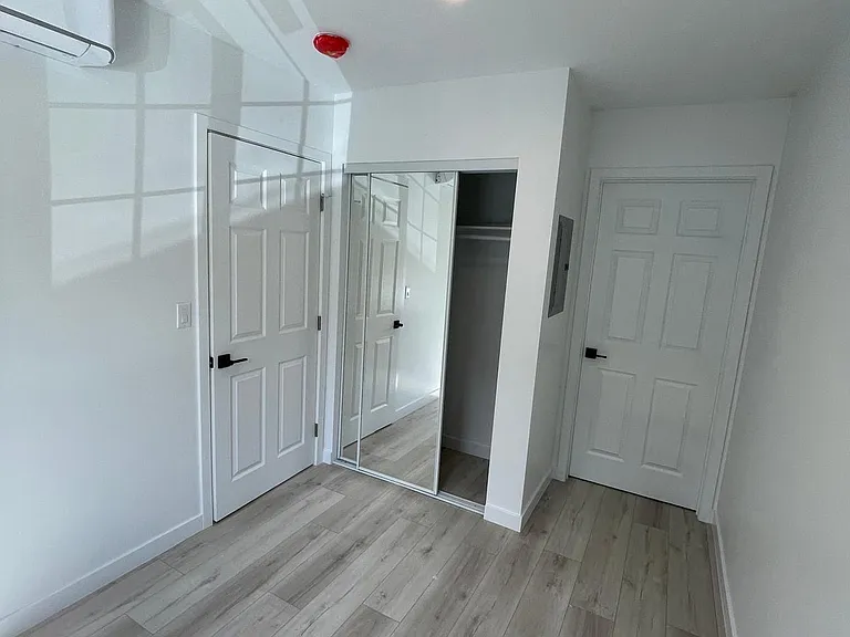 187 W Sidlee St #A — Photo 6