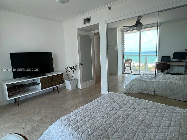 5900 Collins Ave #1406 — Photo 9