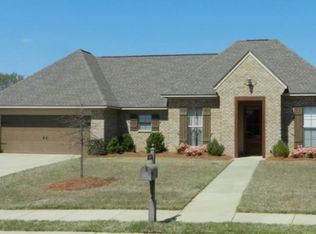 102 Kempen Ln, Madison, MS 39110