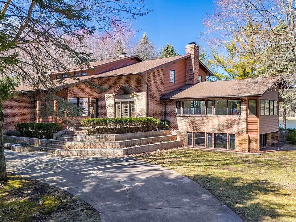 1st image of 3848 E Southgate Dr