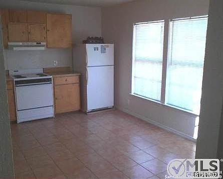 4th image of 5443 Port Townsend Dr