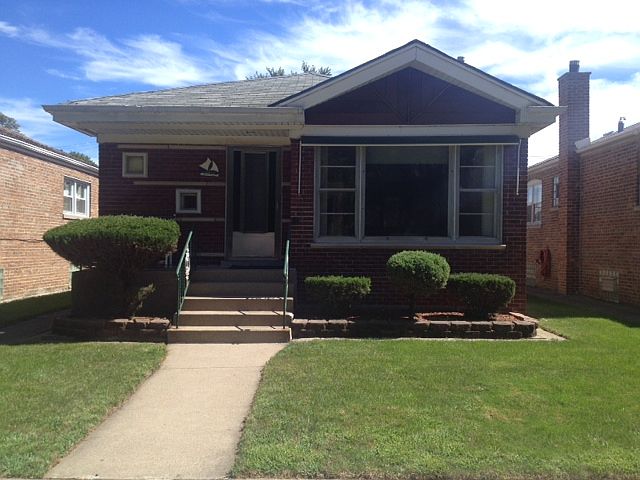 9915 South Escanaba