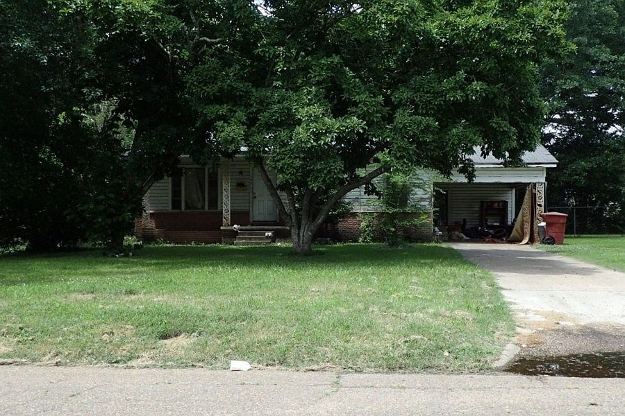 1st image of 1421 Linden Ave