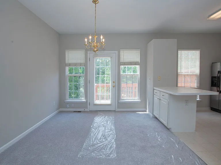 102 Chandler Chase Ct — Photo 10