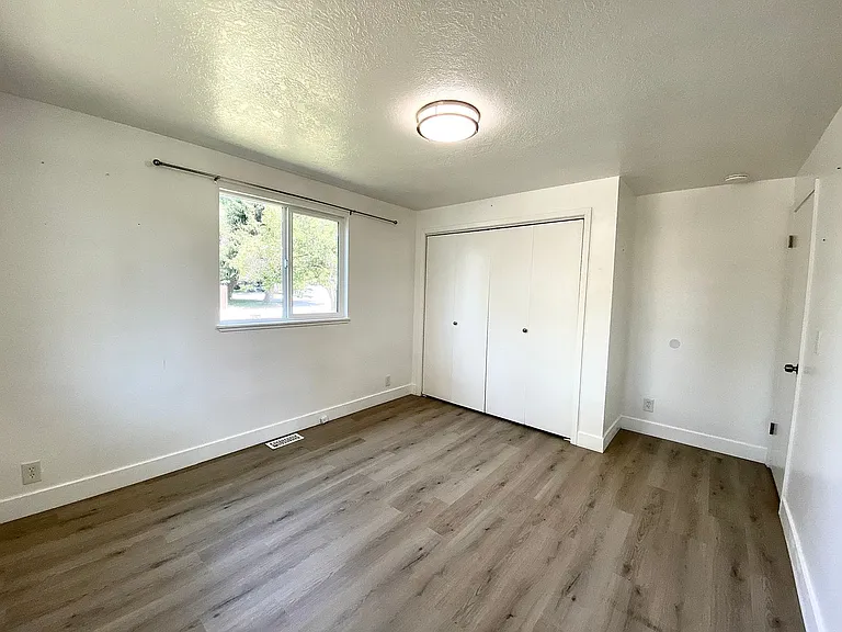 3911 S Minuteman Way — Photo 24