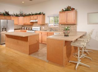 17413 Bullock St, Encino, CA 91316