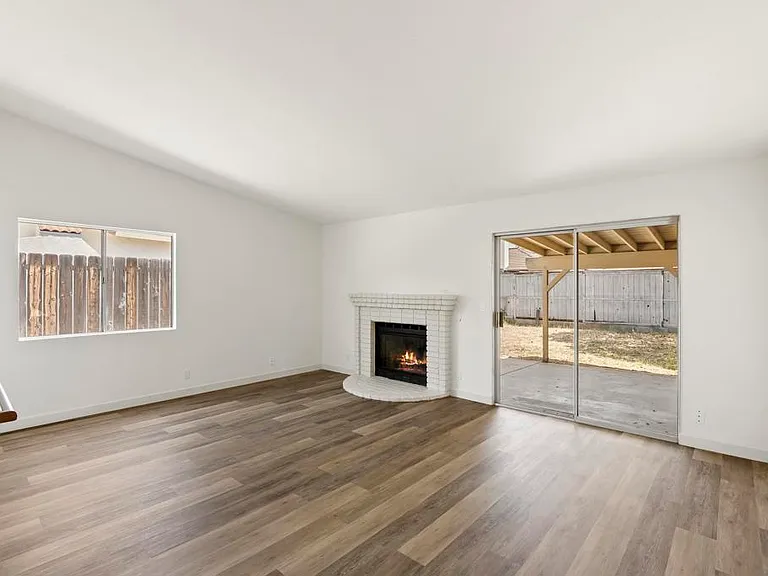 1726 Katy Pl — Photo 3