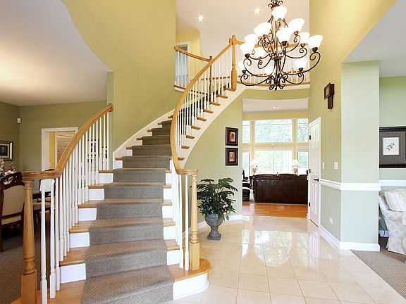 2nd image of 26665 N Longmeadow Cir