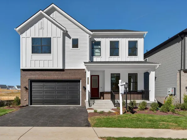 22899 Orchard Grove Dr, Ashburn, VA 20148