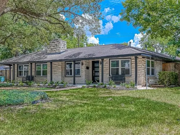 3814 Linkview Dr, Houston, TX 77025