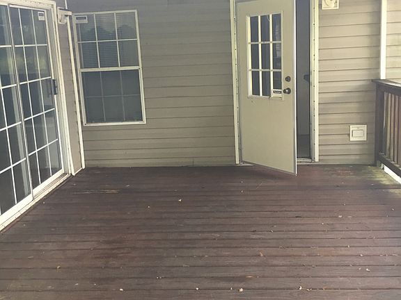 4th image of 8919 Golden Gate Blvd
