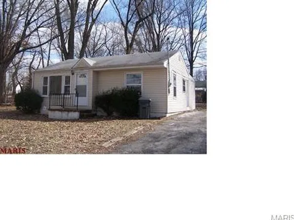 142 Anistasia Dr, Saint Louis, MO 63135