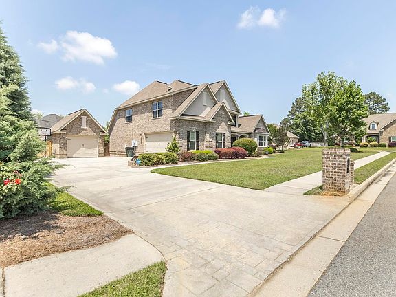 3rd image of 117 Prince Plaza Dr