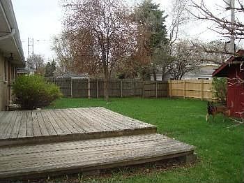 3rd image of 2524 N Poplar St