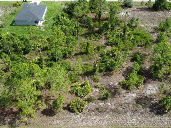 857 Aldrich St E, Lehigh Acres, FL 33974