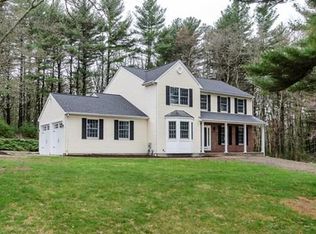 7 Conway Ln, Foxboro, MA 02035