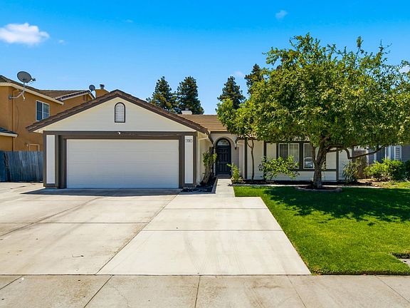 2nd image of 774 Sugar Pine Dr
