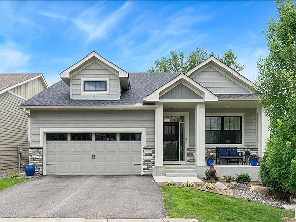 2nd image of 16377 Glory Ln