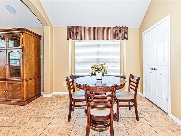 5th image of 89 E Montfair Blvd