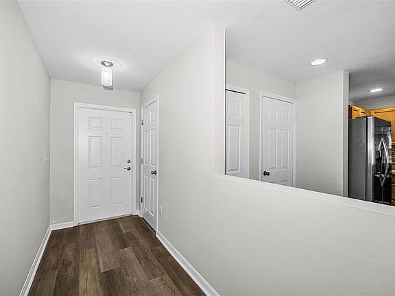 5th image of 8013 SUTTON TERRACE LANE