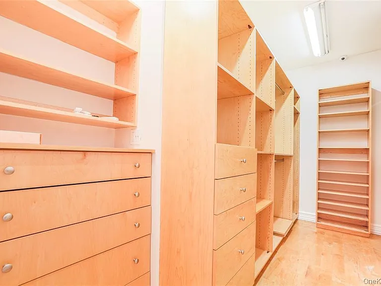 27 Elliot Rd — Photo 23
