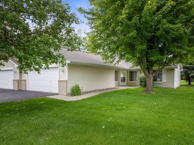 817 Greensview Ct NW, Hutchinson, MN, 55350
