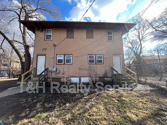 4th image of 1136 Fairfield Ave