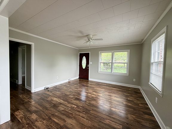 2nd image of 509 Overlook Pl