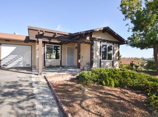1740 Round Tree Dr, Oceanside, CA 92056